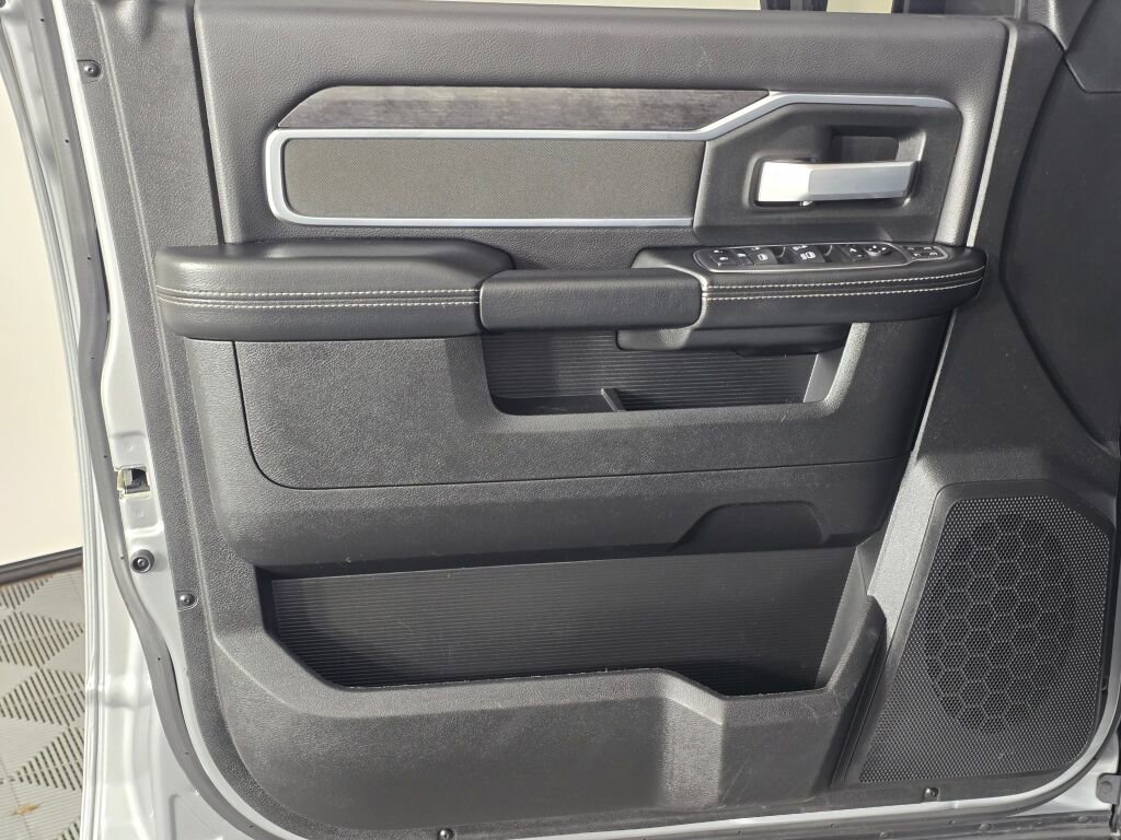 Used 2024 RAM 2500 Big Horn image 23