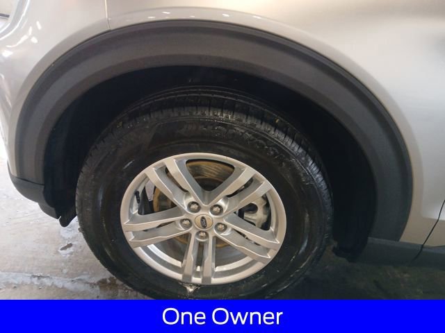 Used 2023 Ford Explorer XLT image 4