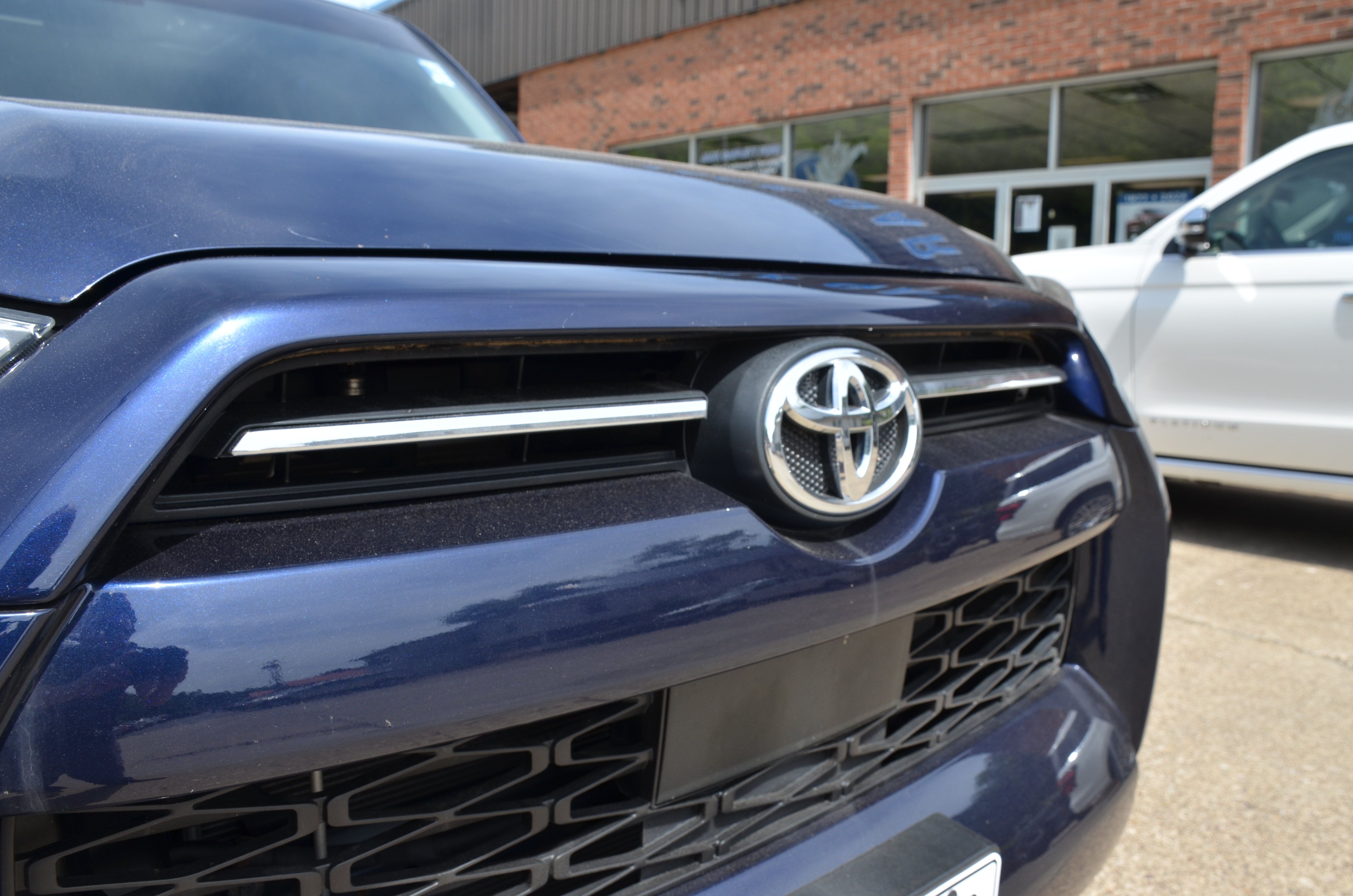 Used 2021 Toyota 4Runner SR5 Premium w/ Moonroof Package AWD/4WD image 8