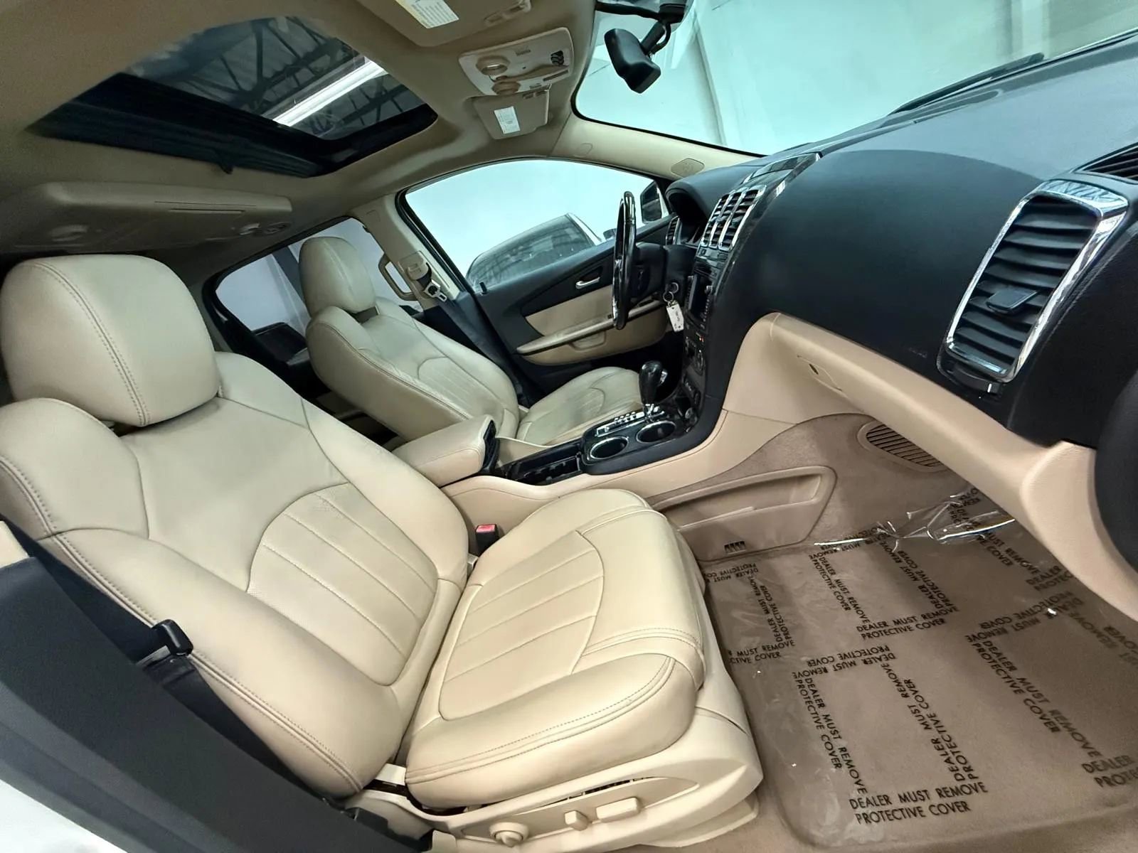 Used 2011 GMC Acadia Denali image 28