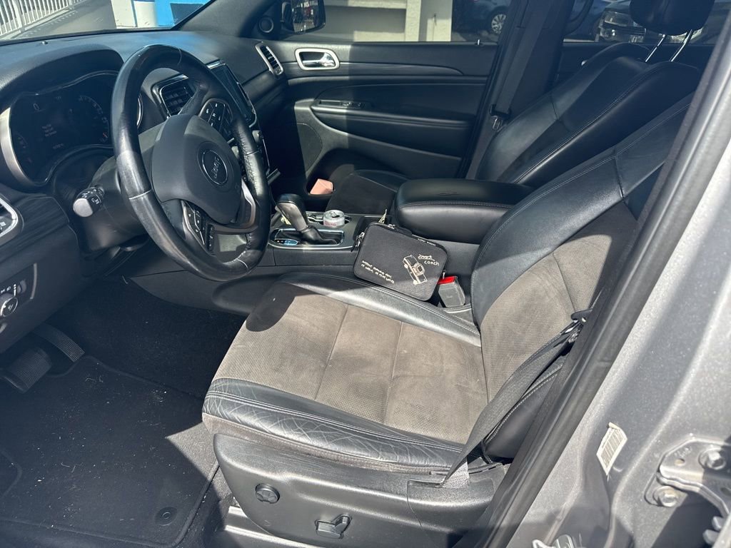 Used 2020 Jeep Grand Cherokee Altitude RWD image 15