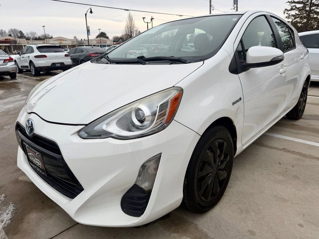 Used 2016 Toyota Prius C Two image 4