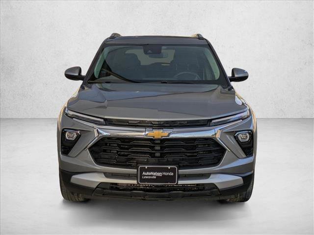 Used 2025 Chevrolet TrailBlazer LT image 2