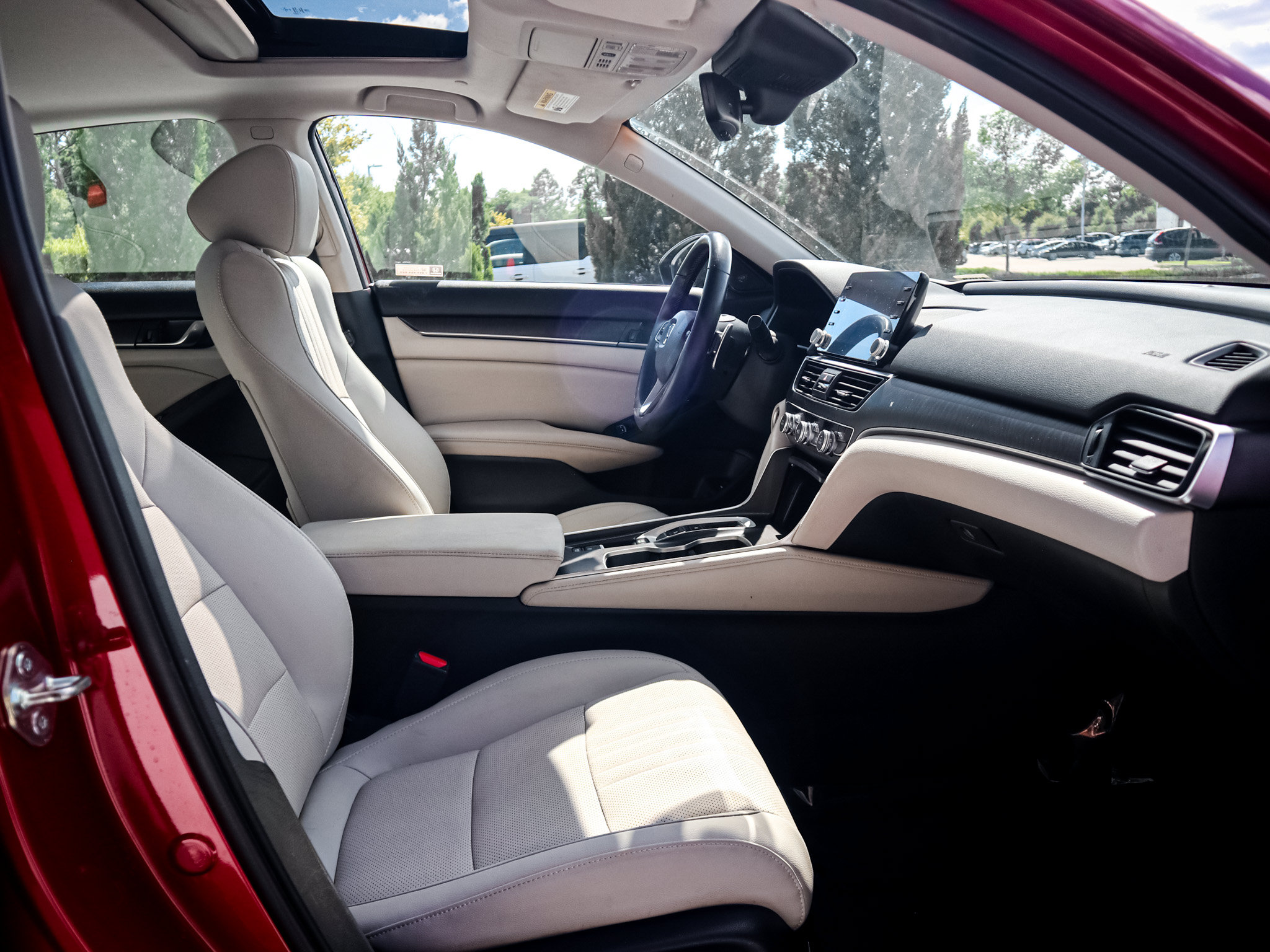 Used 2018 Honda Accord Touring image 33