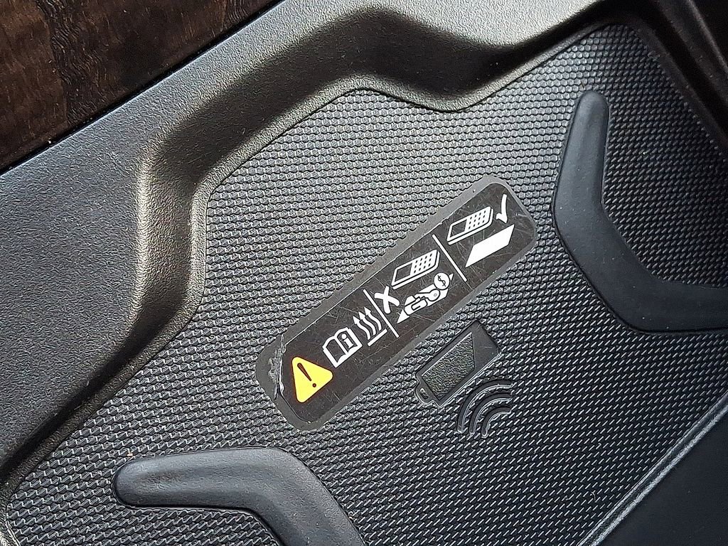 Used 2022 GMC Canyon Denali image 26