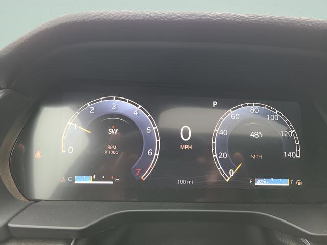 New 2025 Jeep Grand Cherokee Altitude image 9