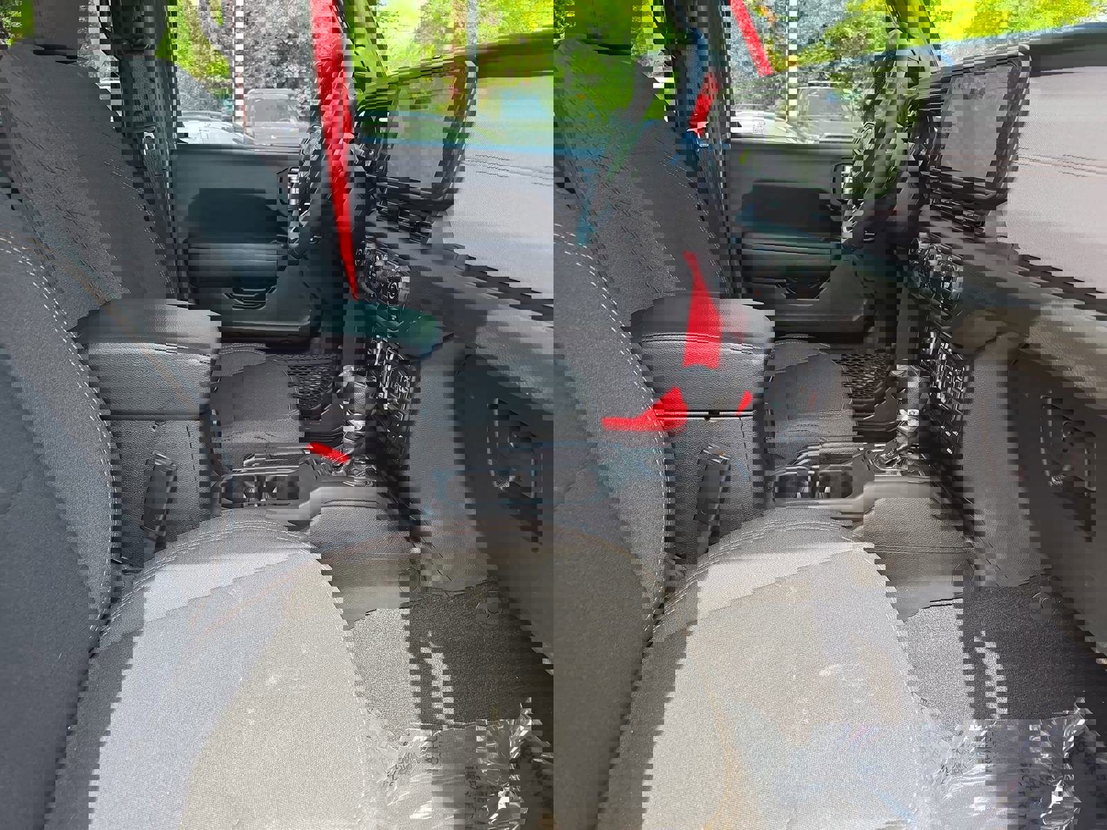 Used 2024 Jeep Gladiator Sport image 10