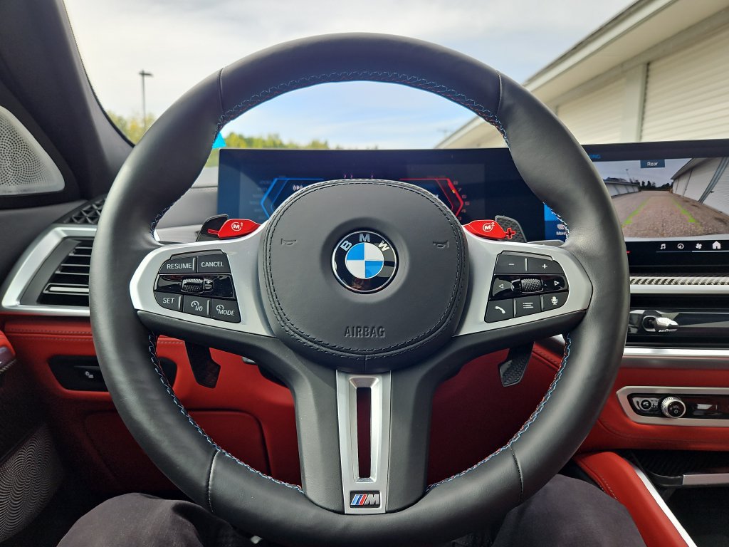 Used 2025 BMW X6 M Competition w/ Executive Package AWD/4WD image 35