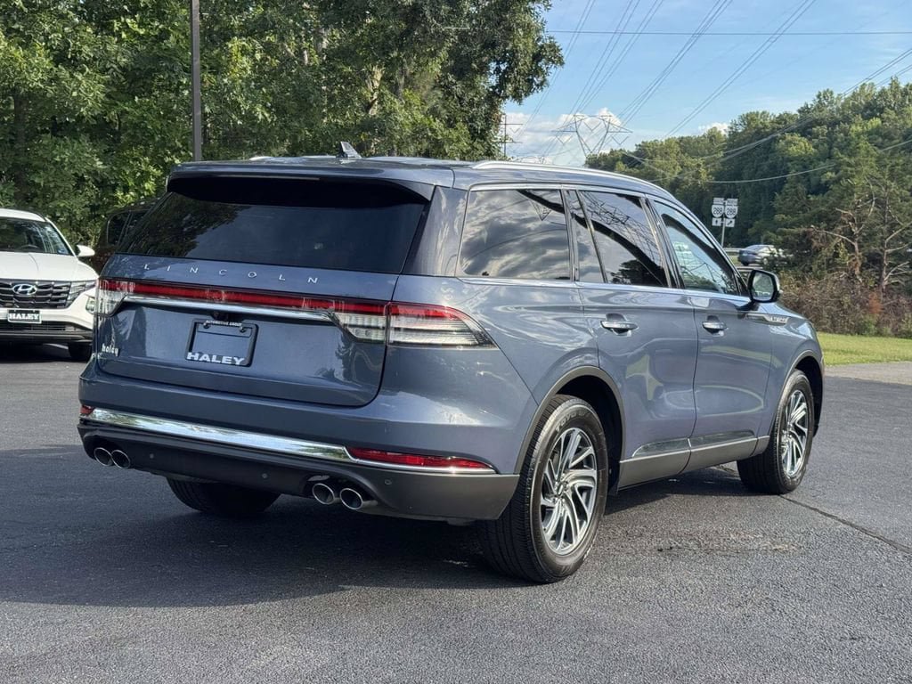 Used 2021 Lincoln Aviator AWD w/ Elements Package image 22