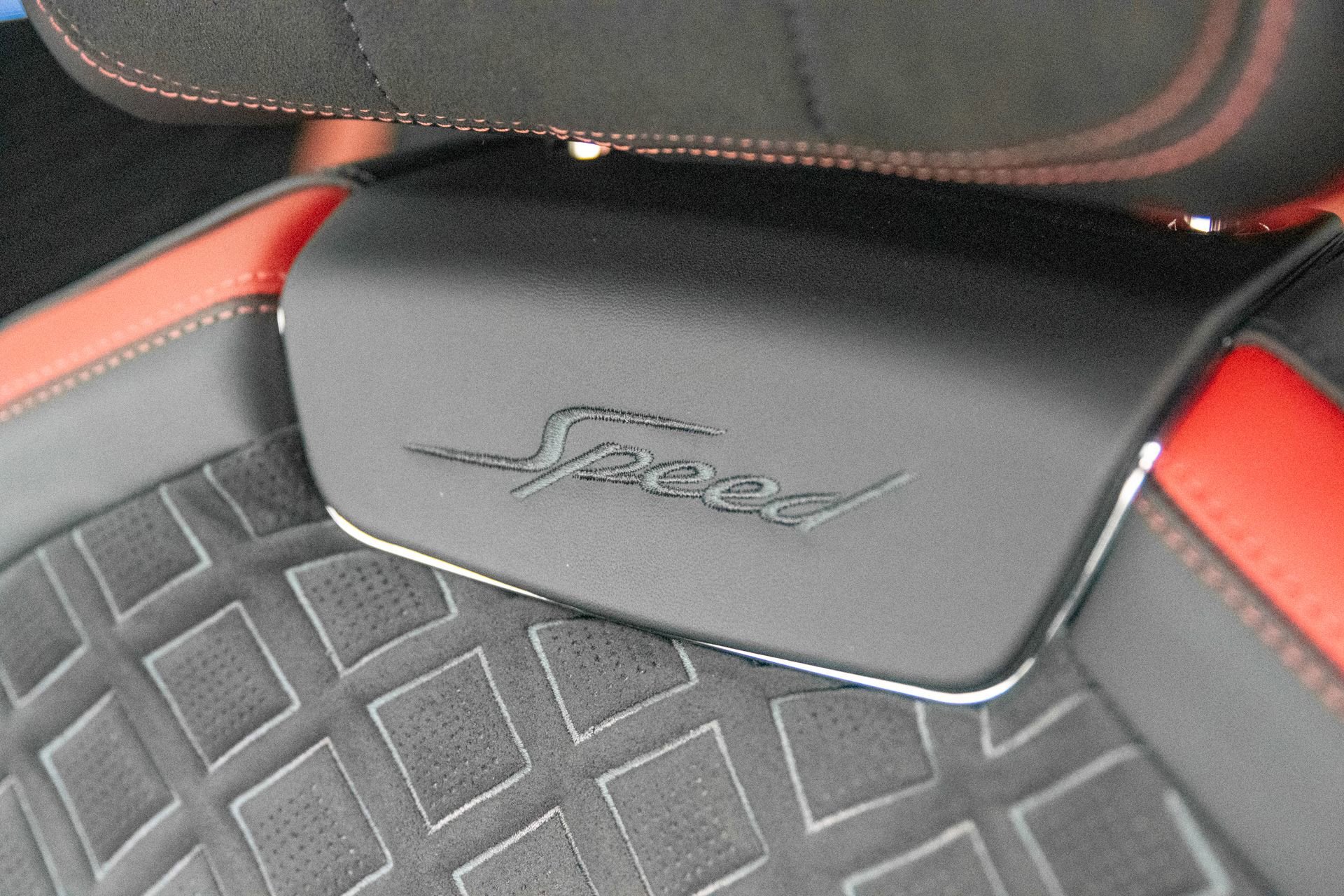 Used 2023 Bentley Flying Spur W12 image 22