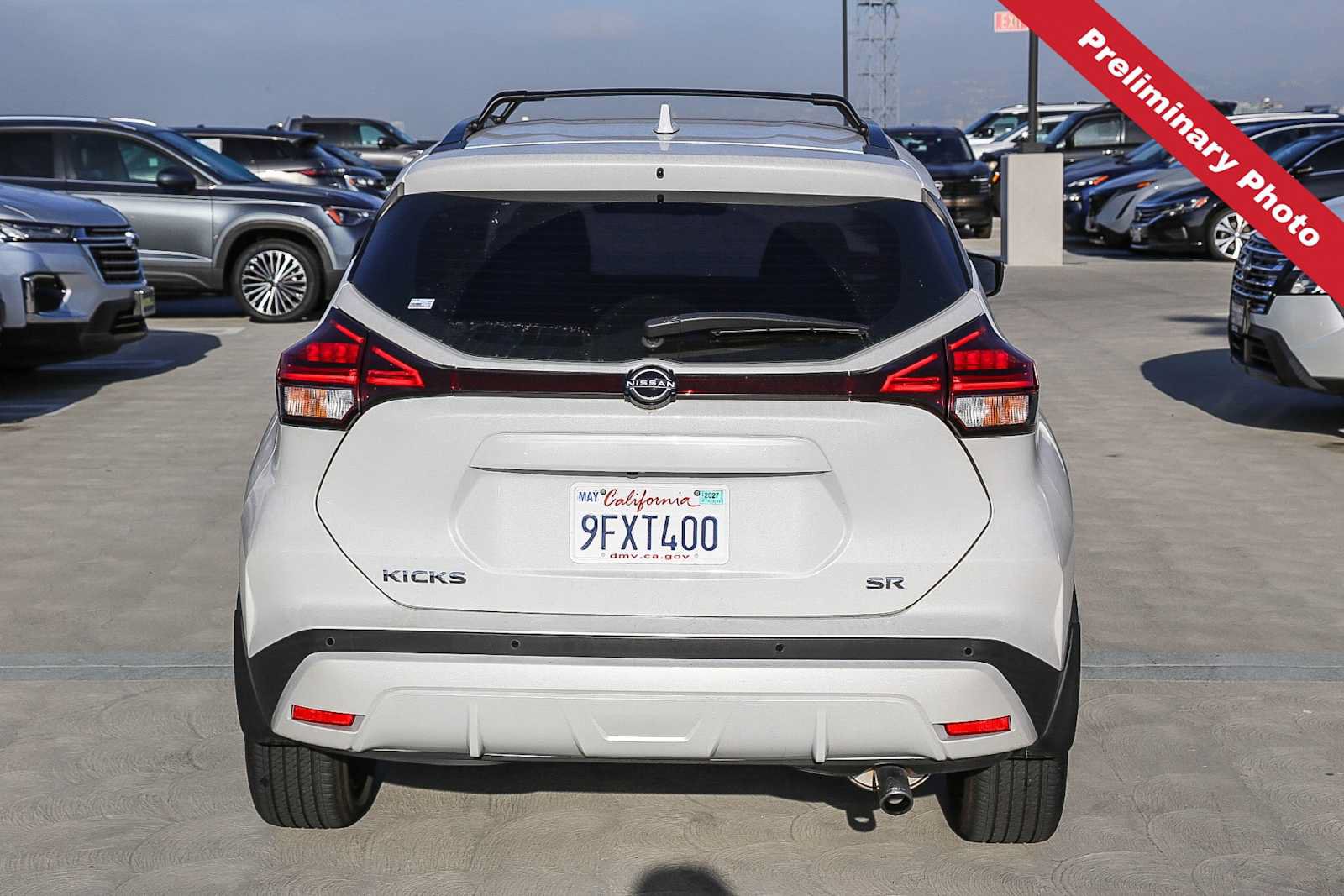 Used 2023 Nissan Kicks SR w/ SR Premium Package FWD image 7