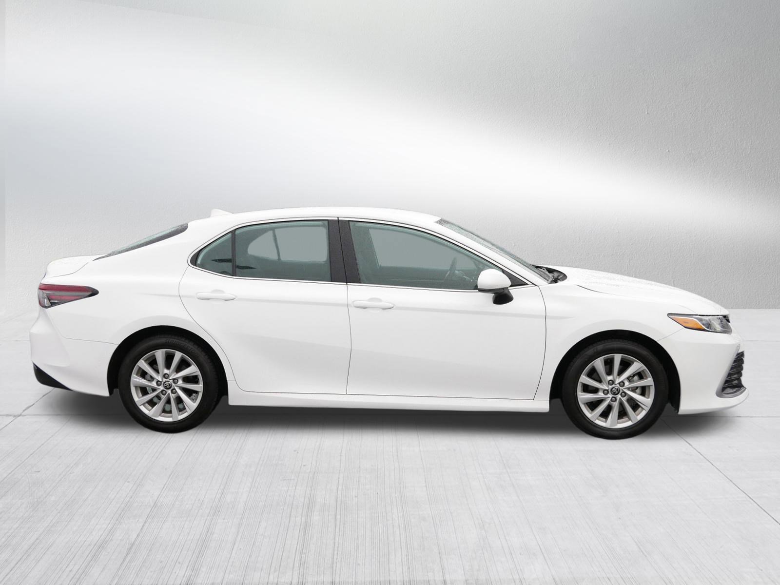 Used 2024 Toyota Camry LE image 8