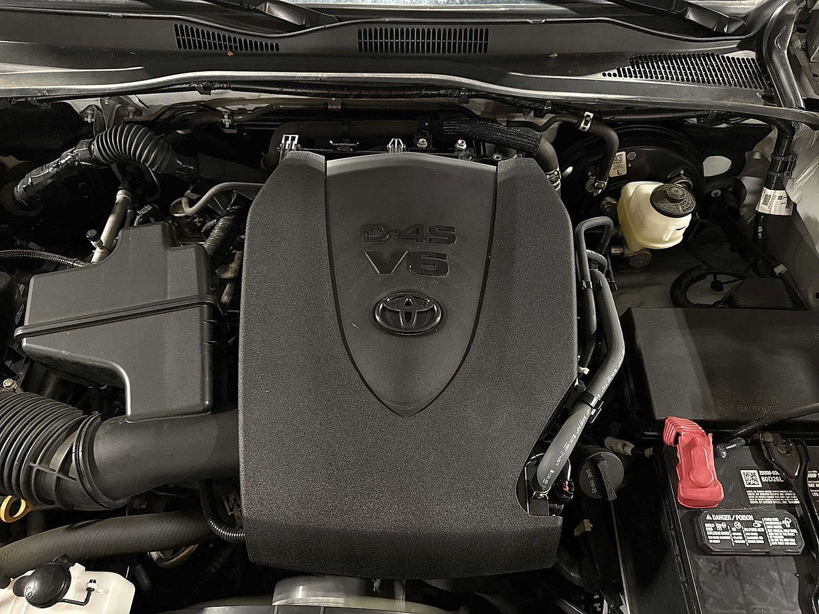 Used 2023 Toyota Tacoma TRD Sport AWD/4WD image 12