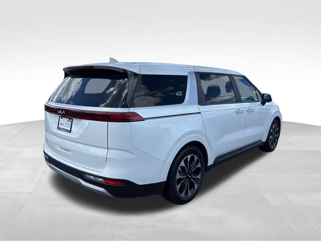 Certified 2023 Kia Carnival EX FWD image 7