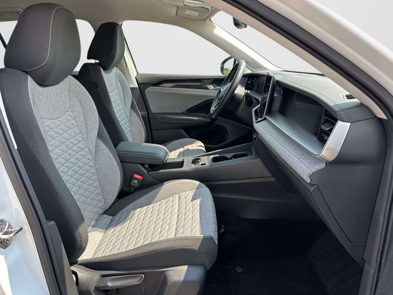 Certified 2026 Volkswagen Tiguan S AWD/4WD image 10