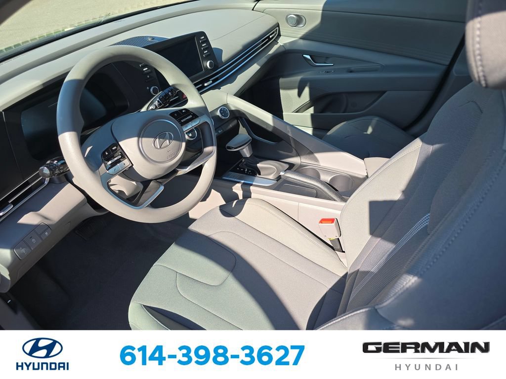 Certified 2026 Hyundai Elantra SE FWD image 18