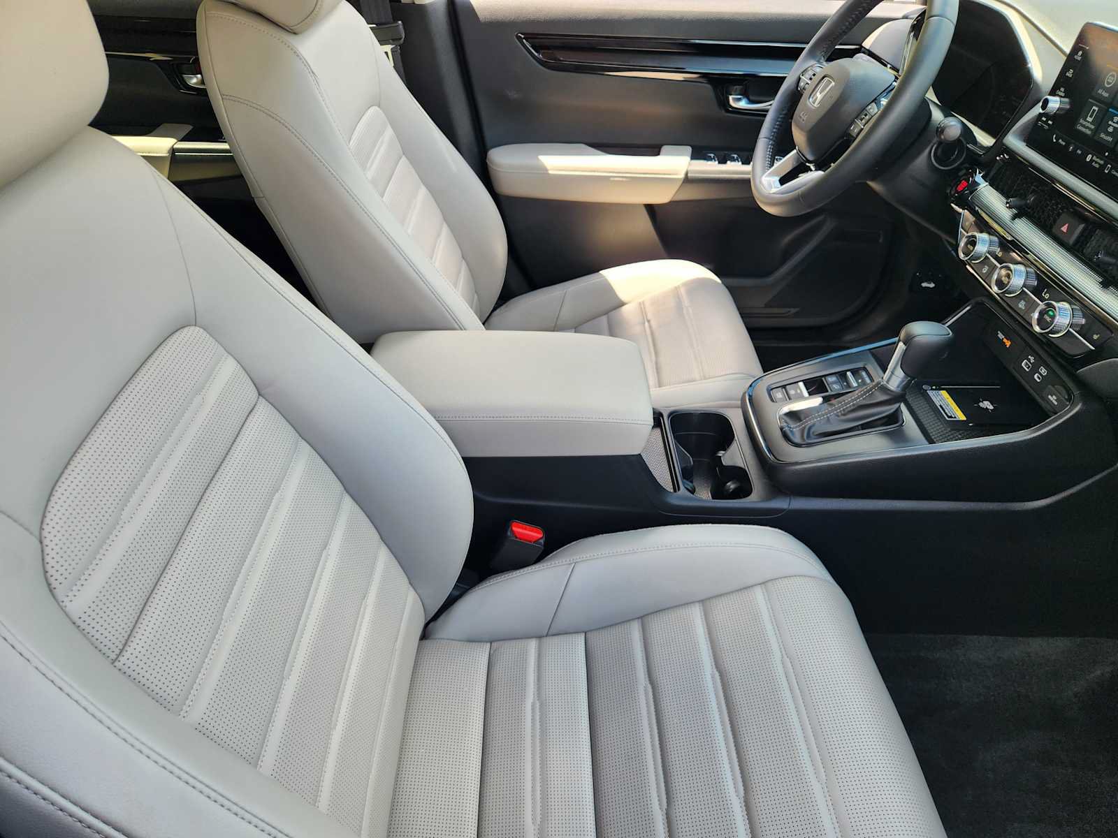 Used 2025 Honda CR-V EX-L image 13