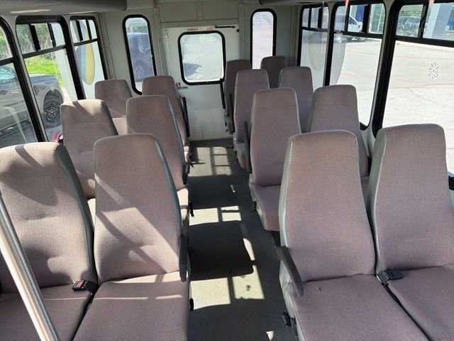 Used 2012 Ford E-350 and Econoline 350 Super Duty w/ Shuttle Bus Prep Pkg RWD image 7