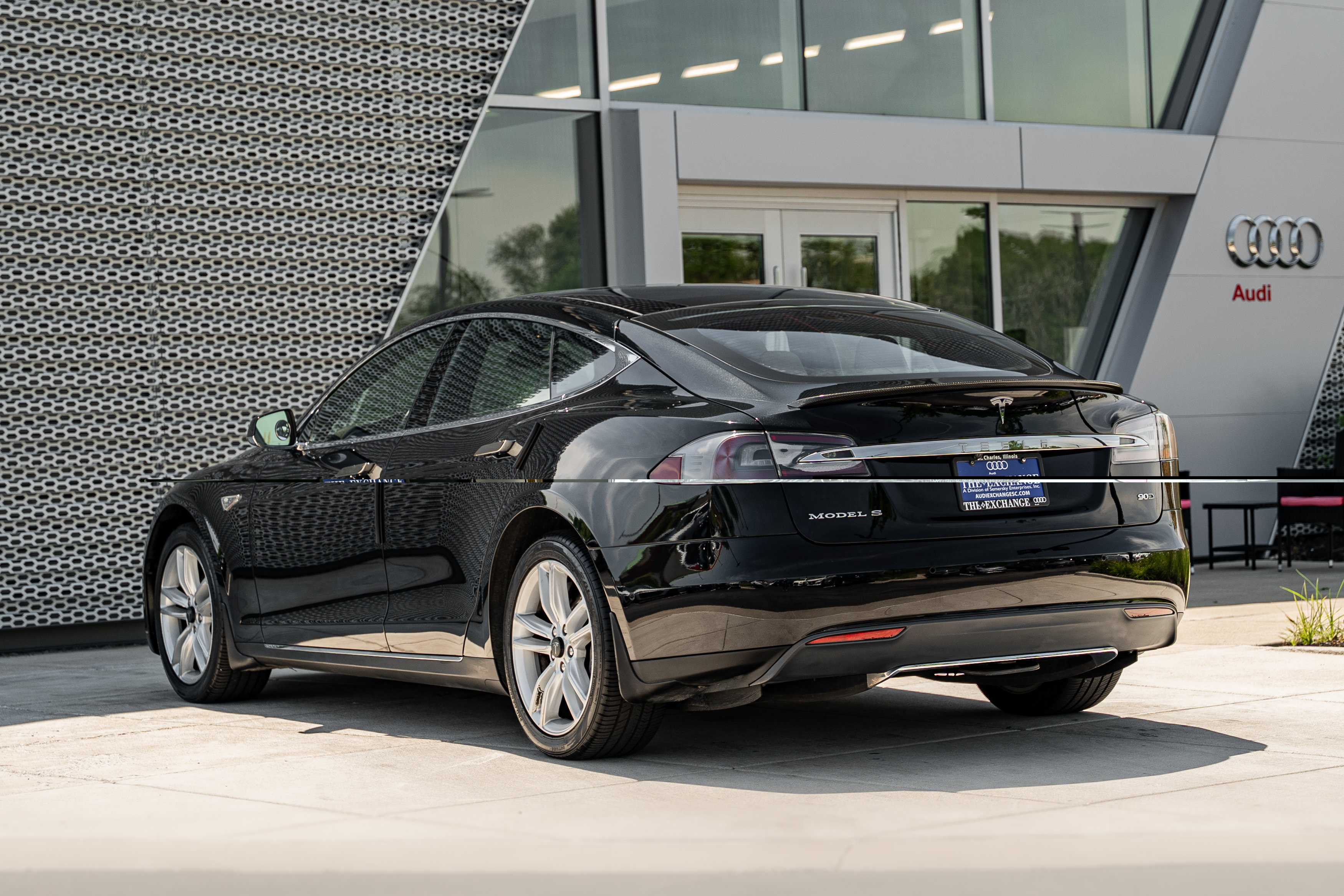 Used 2015 Tesla Model S 90D AWD/4WD image 5