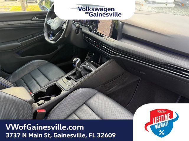 Used 2022 Volkswagen Golf R image 10
