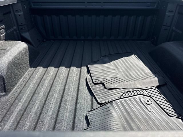 Used 2025 Chevrolet Silverado 1500 Custom RWD image 14
