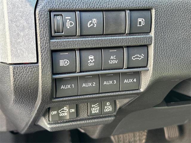 Certified 2025 Toyota Tacoma 4x4 Double Cab Hybrid image 17