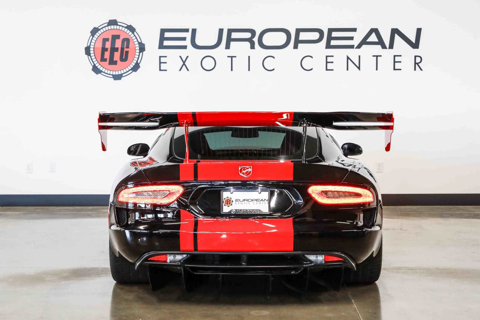 Used 2017 Dodge Viper GTC w/ ACR Package RWD image 9