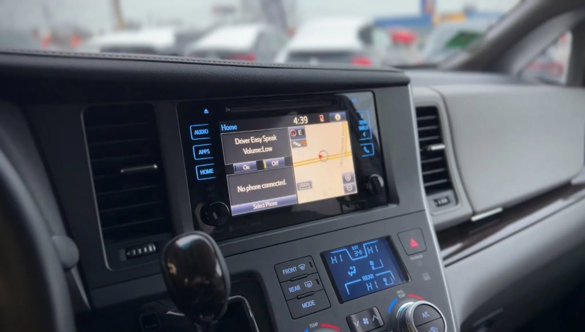 Used 2017 Toyota Sienna XLE image 17