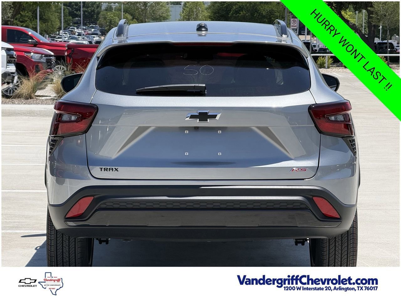 New 2026 Chevrolet Trax RS w/ Sunroof Package FWD image 5