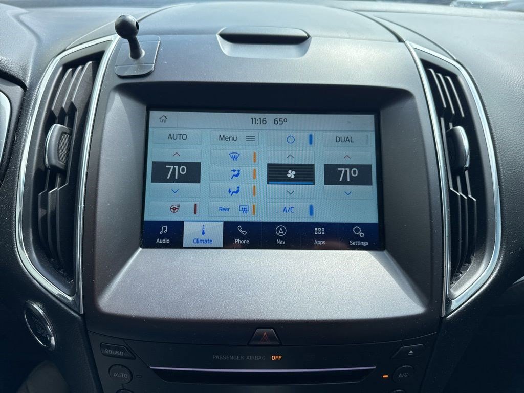 Used 2018 Ford Edge Sport w/ Technology Package image 21