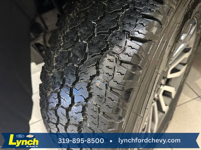 Used 2022 GMC Sierra 1500 AT4 image 29