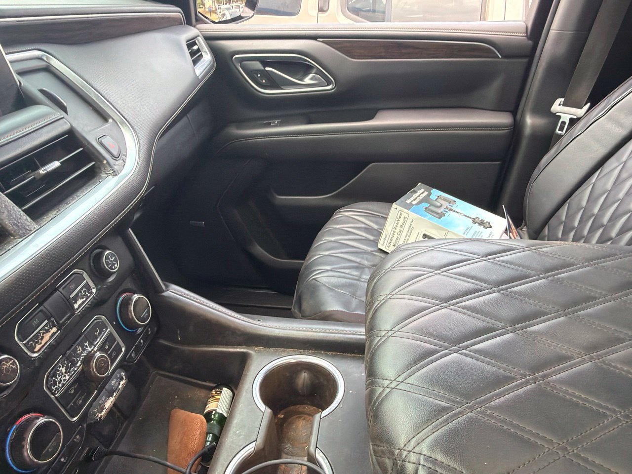Used 2021 Chevrolet Tahoe Premier w/ Premium Package RWD image 20