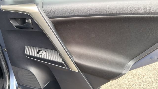 Used 2013 Toyota RAV4 XLE AWD/4WD image 28