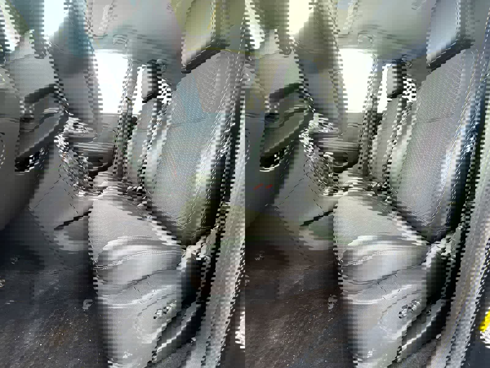 Used 2018 Buick Encore Preferred image 16