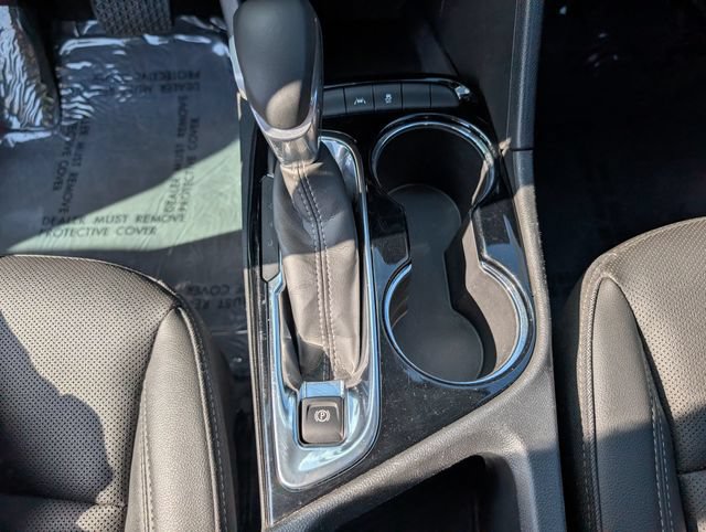 Used 2024 Buick Encore GX Sport Touring FWD image 19