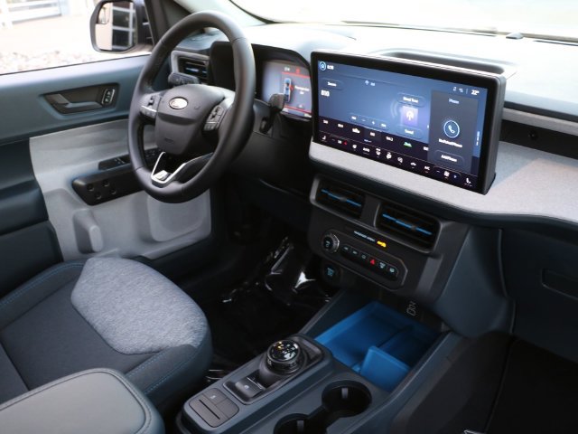 New 2026 Ford Maverick XLT w/ XLT Luxury Package FWD image 13