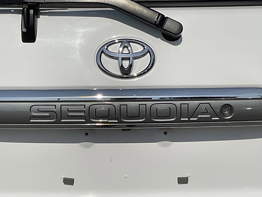 Used 2019 Toyota Sequoia Limited w/ Safety & Convenience Package image 30