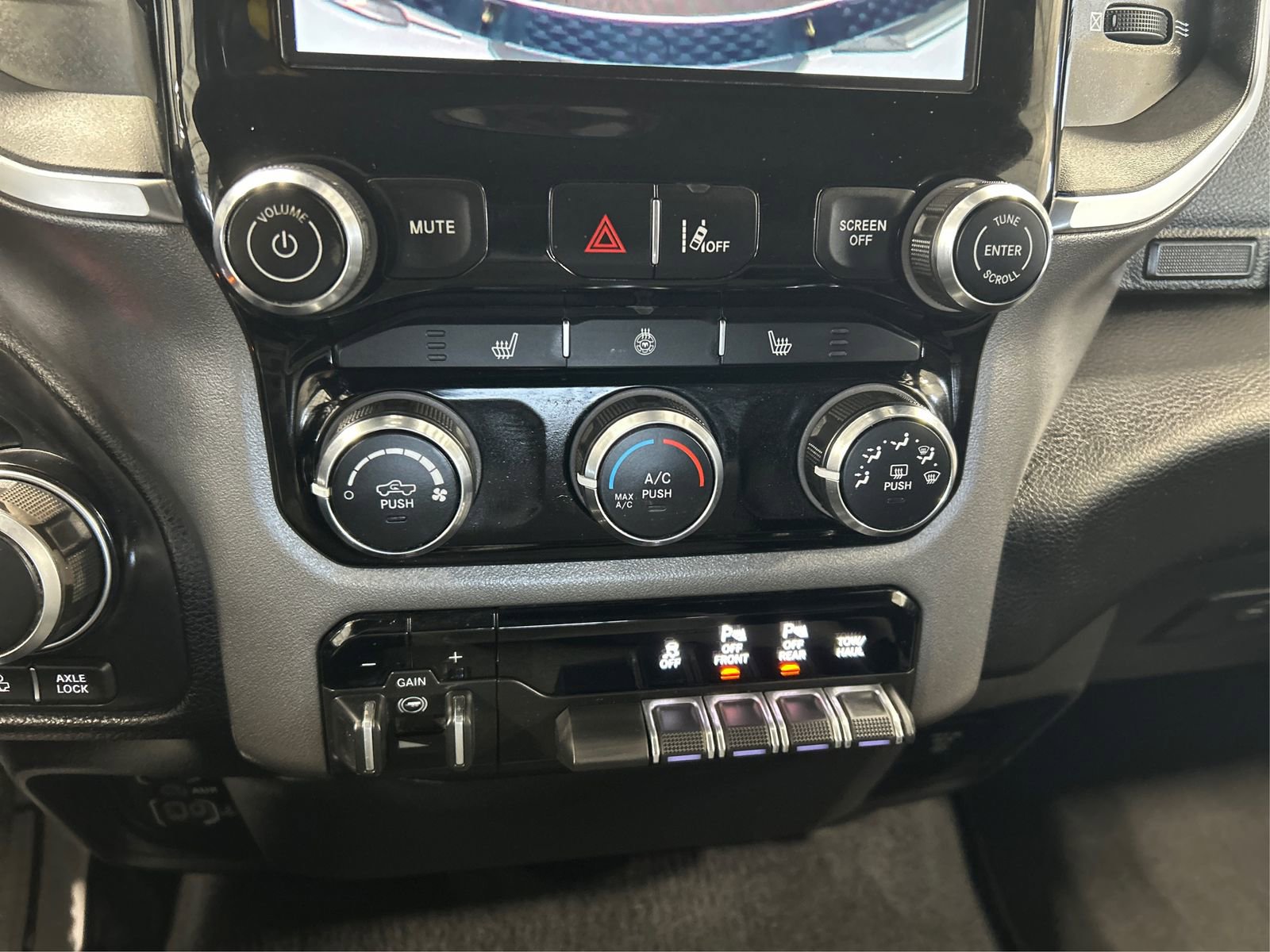 Used 2025 RAM 1500 Lone Star AWD/4WD image 29