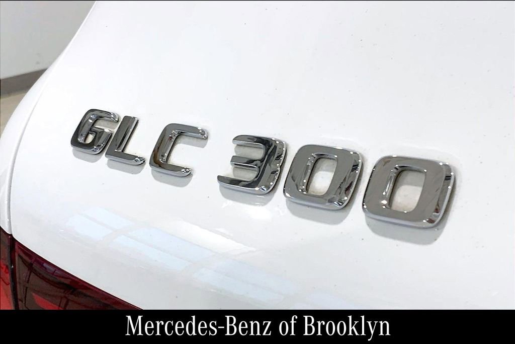 Used 2022 Mercedes-Benz GLC 300 4MATIC image 12