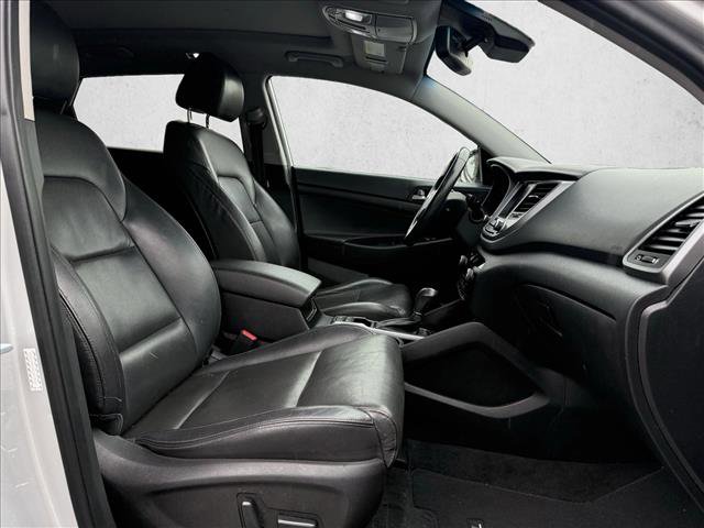 Used 2016 Hyundai Tucson Limited w/ Option Group 03 image 17