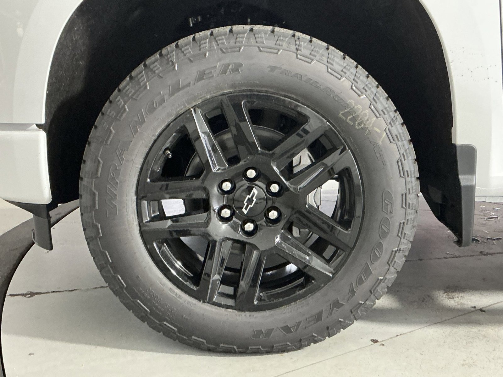 New 2026 Chevrolet Silverado 1500 Custom w/ Turbomax Blackout Package image 20