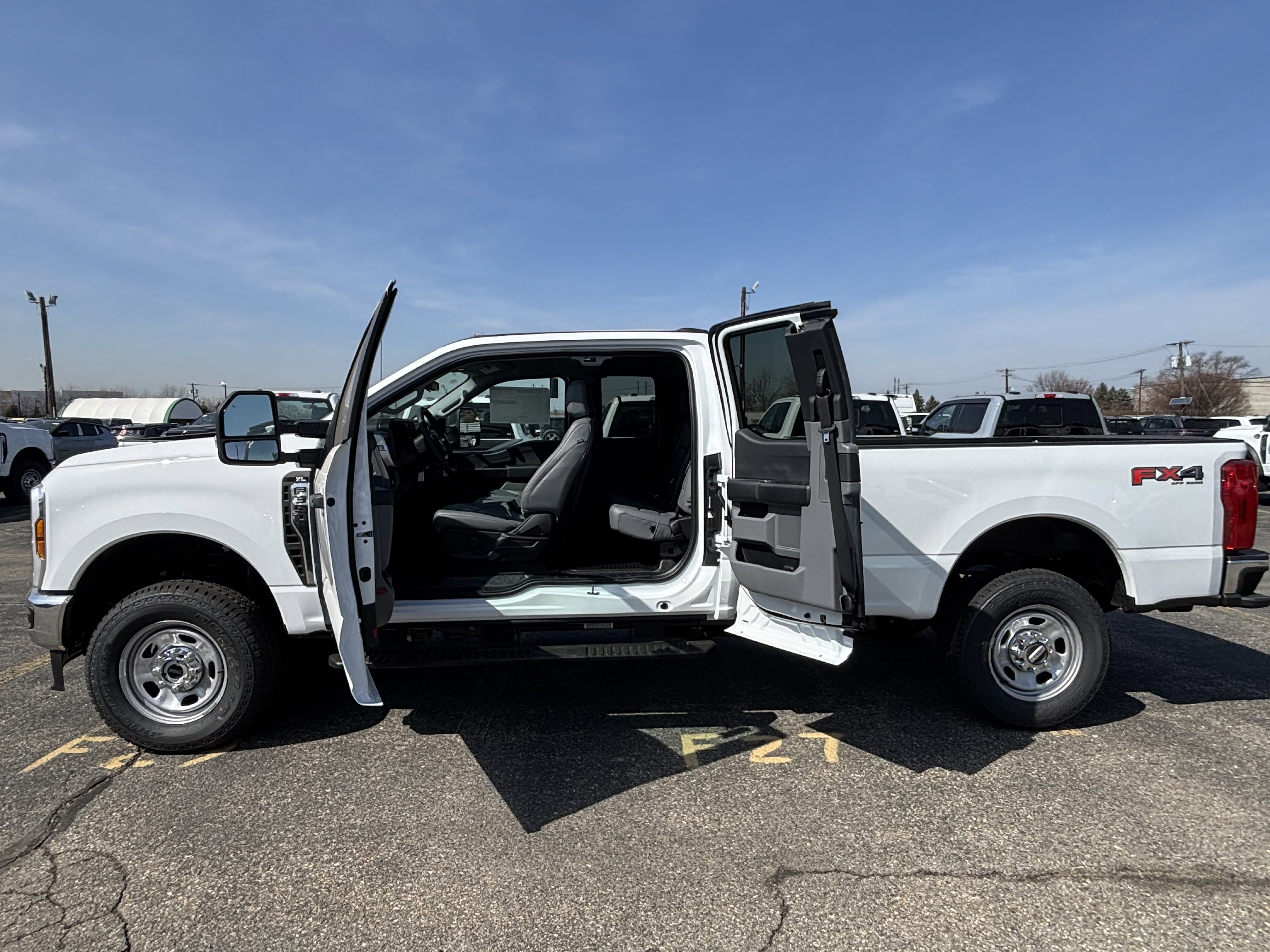 New 2025 Ford F350 XL w/ FX4 Off-Road Package image 5