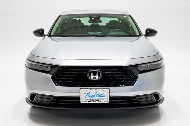 Used 2025 Honda Accord SE image 4