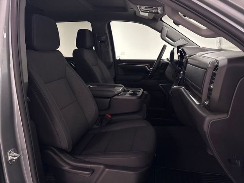 Used 2025 Chevrolet Silverado 1500 LT image 15