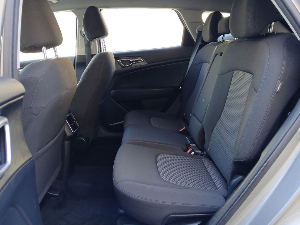 Used 2024 Kia Sportage LX image 13
