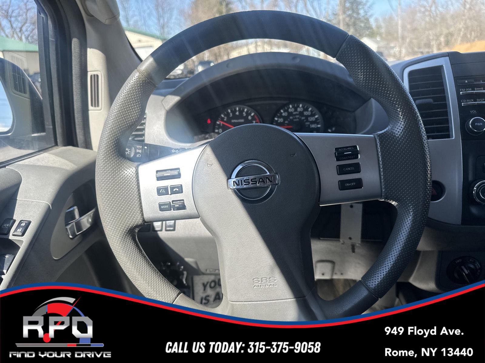 Used 2013 Nissan Frontier SV image 15