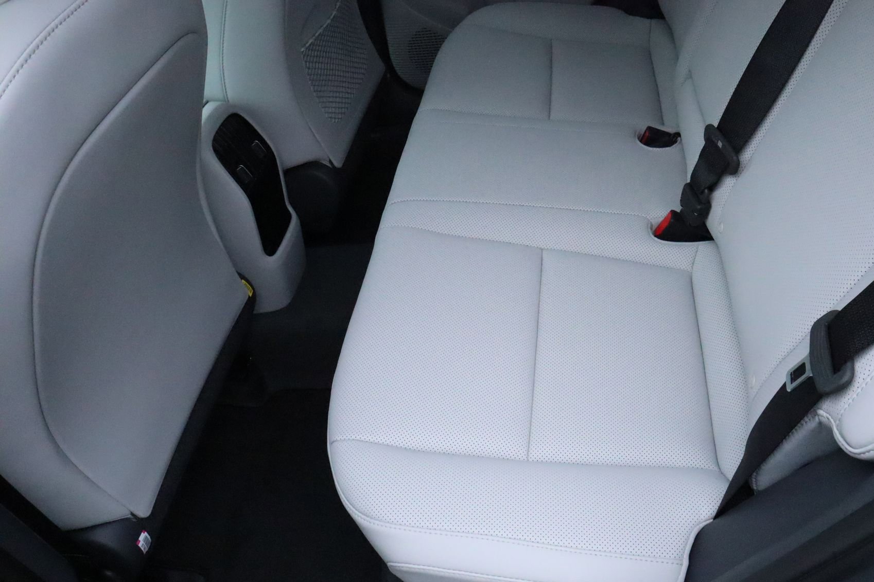 New 2026 Hyundai Kona SEL Premium image 17