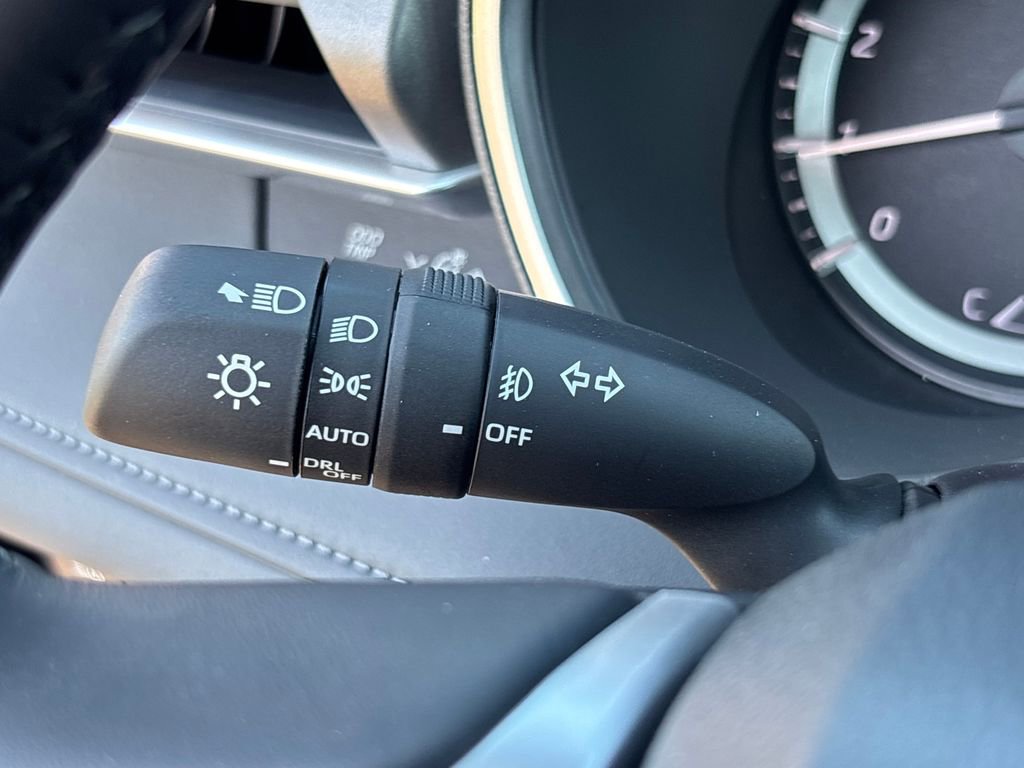 New 2026 Toyota Highlander XLE image 17