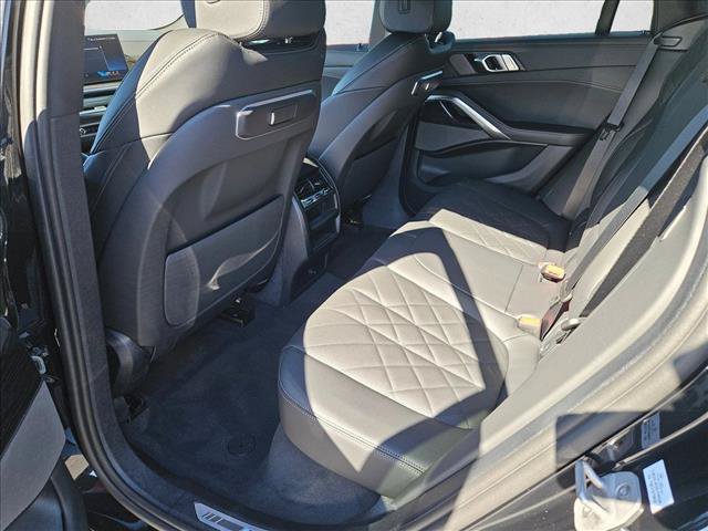 New 2027 BMW X6 xDrive40i AWD/4WD image 14