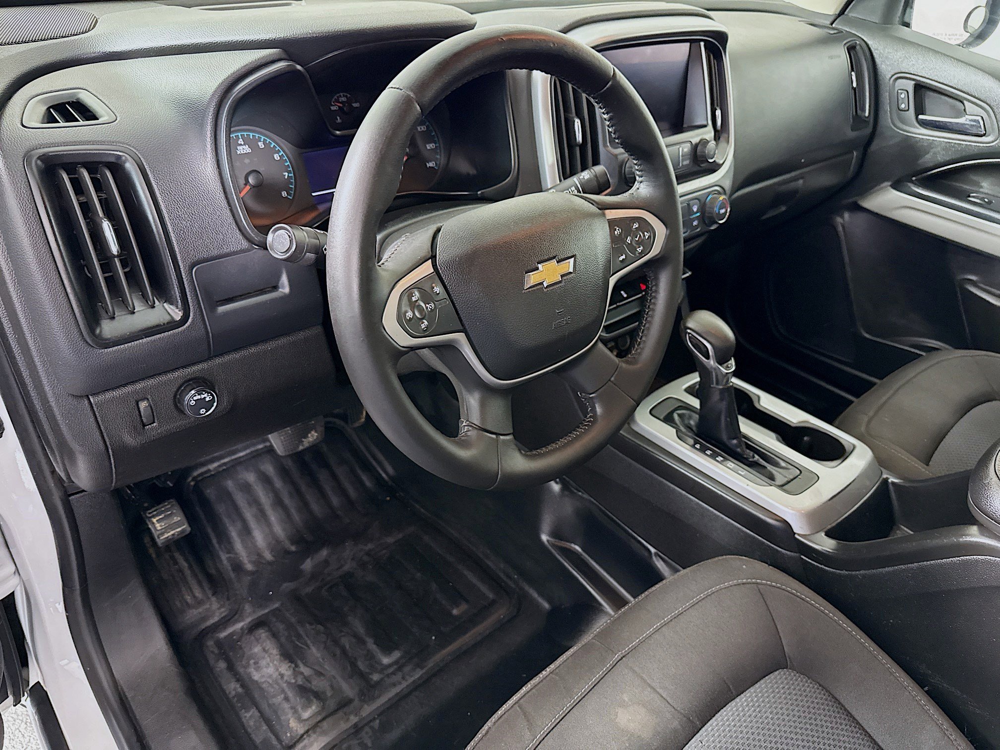 Used 2022 Chevrolet Colorado LT w/ Fleet Safety Package RWD image 22